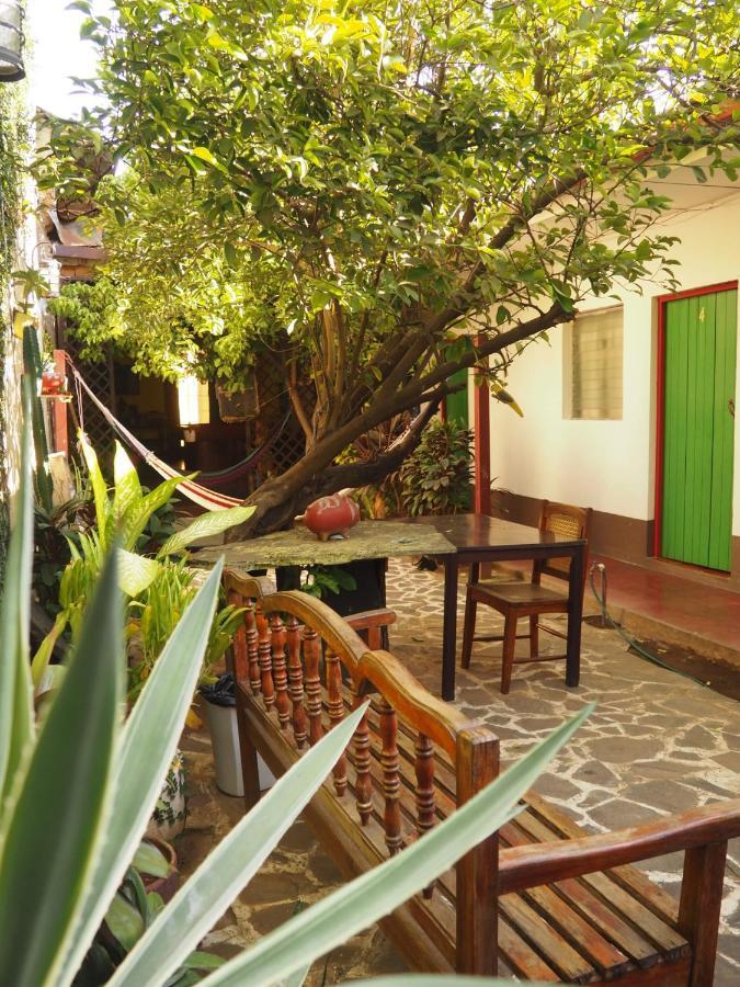 Hostal Vacaciones Nicas León Dış mekan fotoğraf