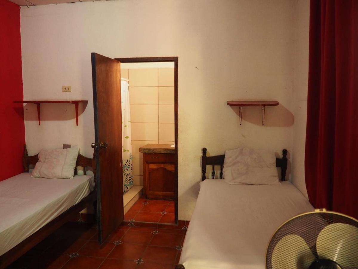 Hostal Vacaciones Nicas León Dış mekan fotoğraf