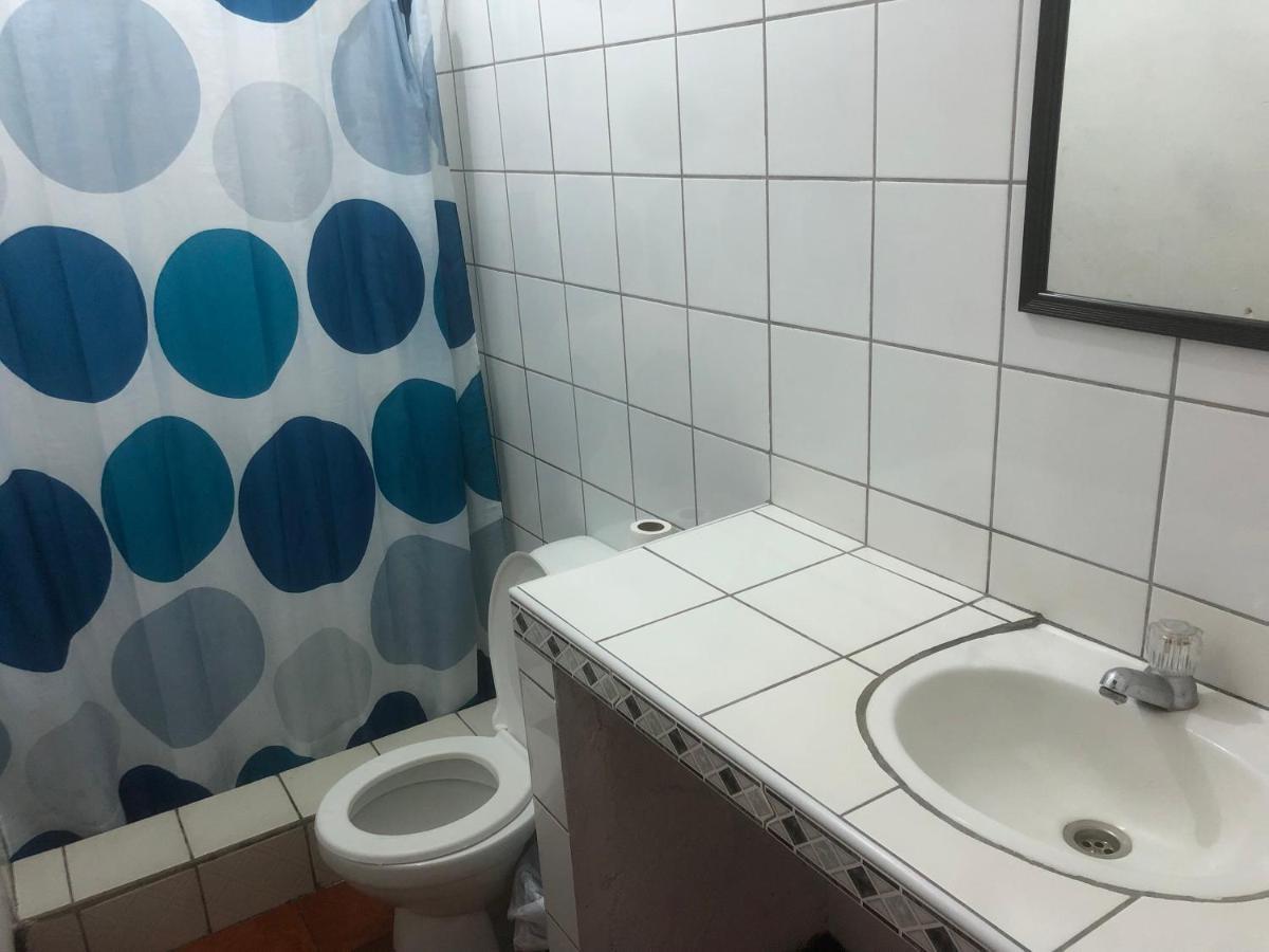 Hostal Vacaciones Nicas León Dış mekan fotoğraf