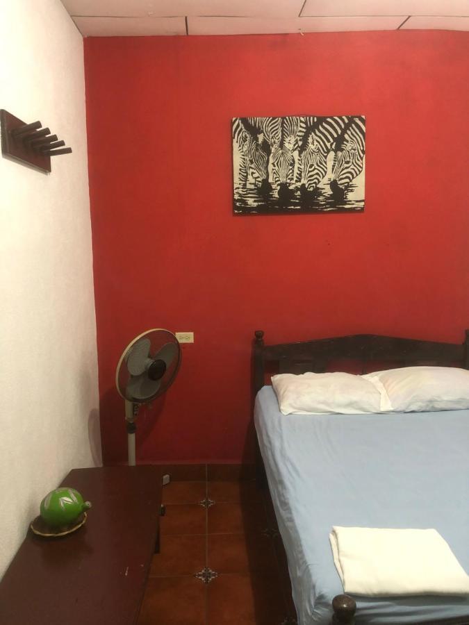 Hostal Vacaciones Nicas León Dış mekan fotoğraf